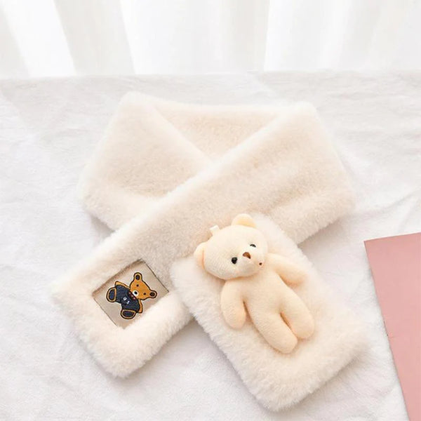 Écharpe douce comme un ourson câlin.
