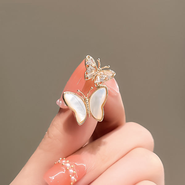 Ensemble de 2 broches : "Fleurs et Papillons".