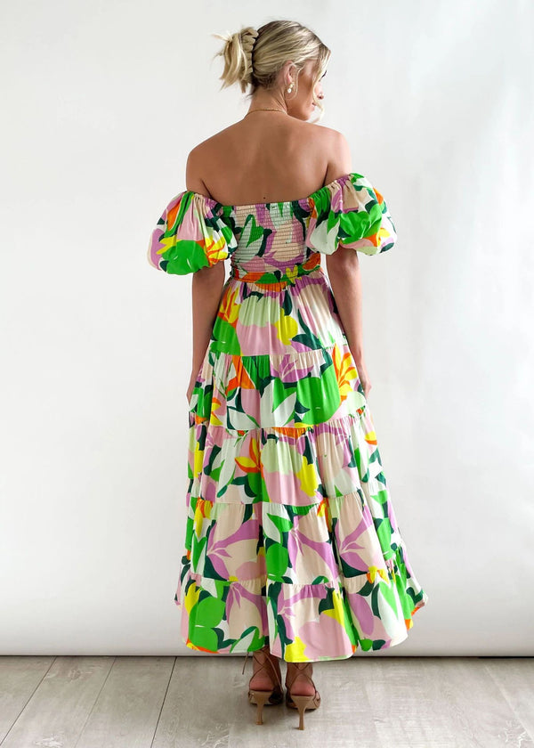 Robe longue à imprimé tropical et épaules dénudées
