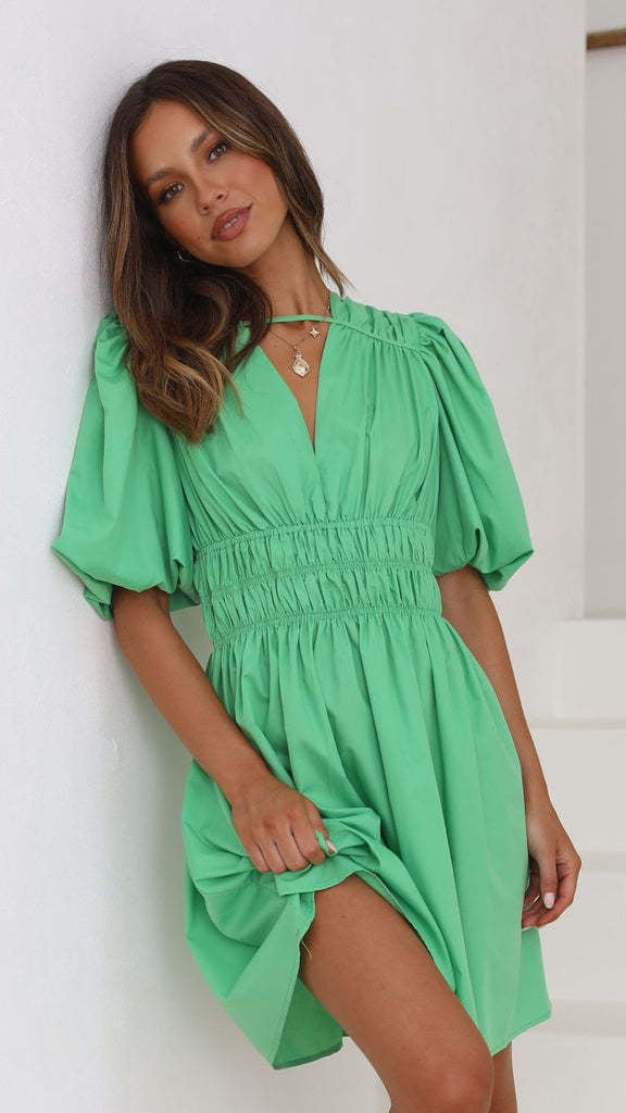 Robe à encolure