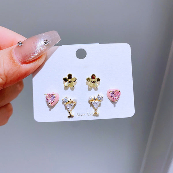 Ensemble de 6 paires de boucles d'oreilles avec des motifs de fleurs et de cœurs