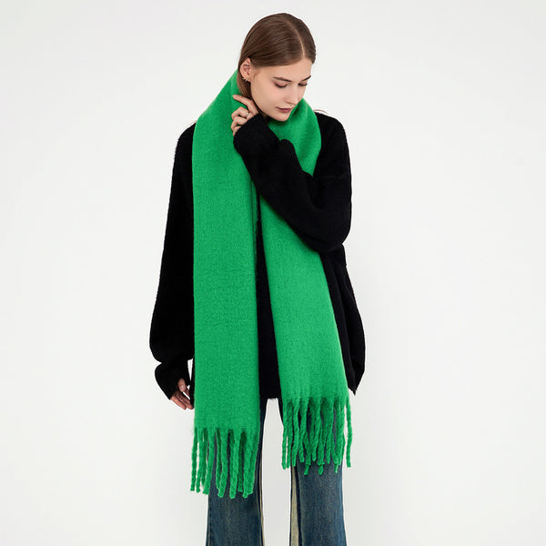 Écharpe Oversize "Vert Émeraude" – Douceur et Éclat