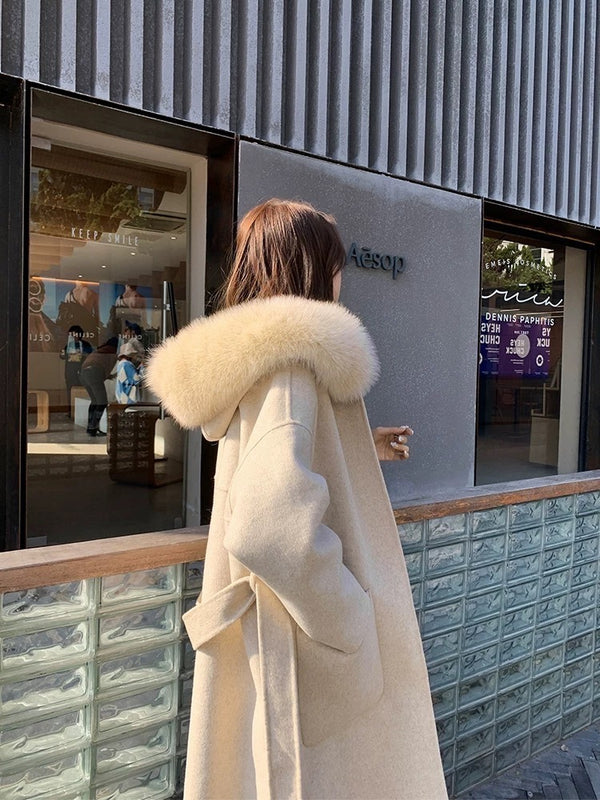 Manteau élégant en laine avec col en fourrure volumineux