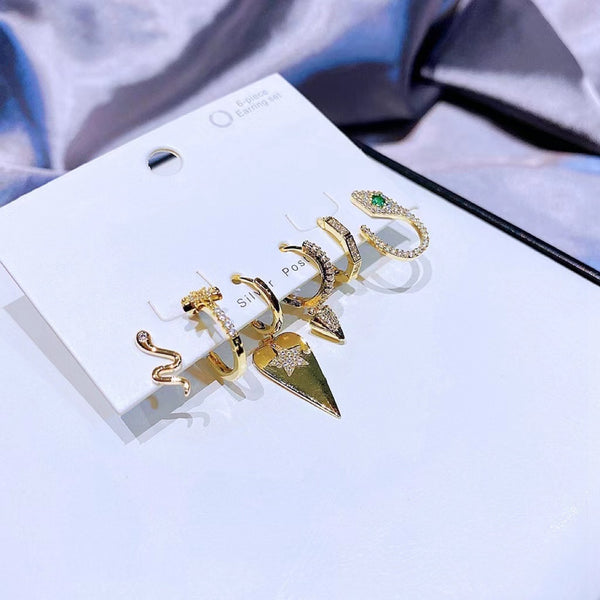 Ensemble de 6 créoles de boucles d'oreilles en forme de serpent et cœur.