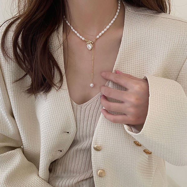 Collier de perles d'eau douce en forme de coeur ajustable