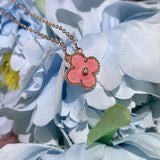Ensemble collier et boucles d'oreilles en rhodonite et motif trèfle