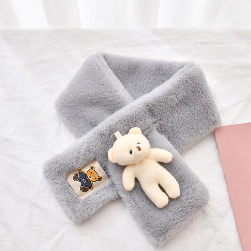 Écharpe douce comme un ourson câlin.