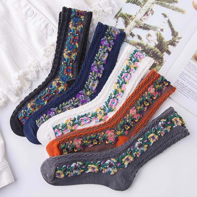 Chaussettes à Fleurs Brodées Vintage ( 5 paires )