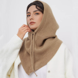 Capuche-Écharpe Tricotée 