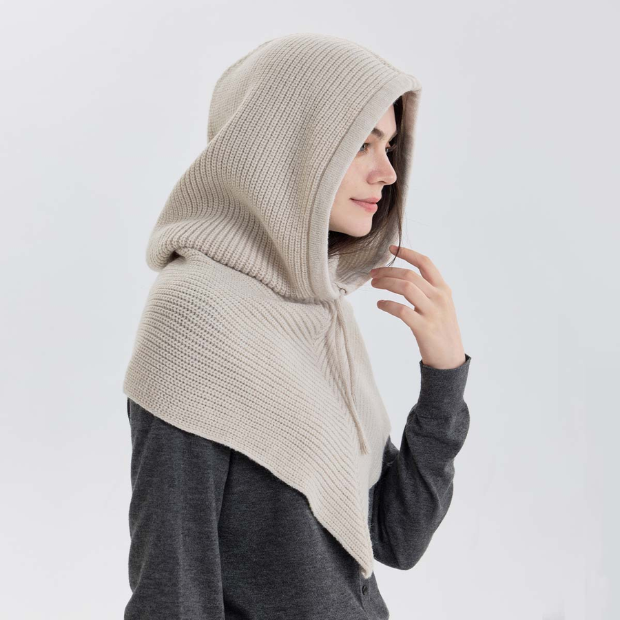 Capuche-Écharpe Tricotée 