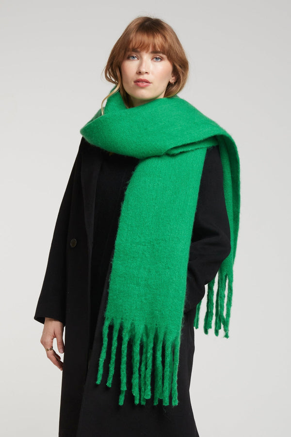 Écharpe Oversize "Vert Émeraude" – Douceur et Éclat