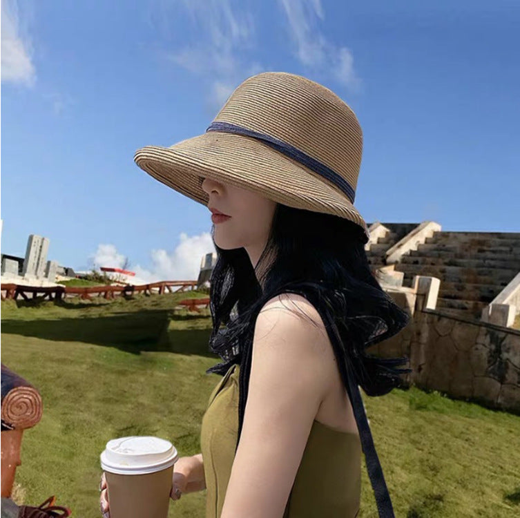 Chapeau seau en fibre naturelle avec nœud - Charme estival.