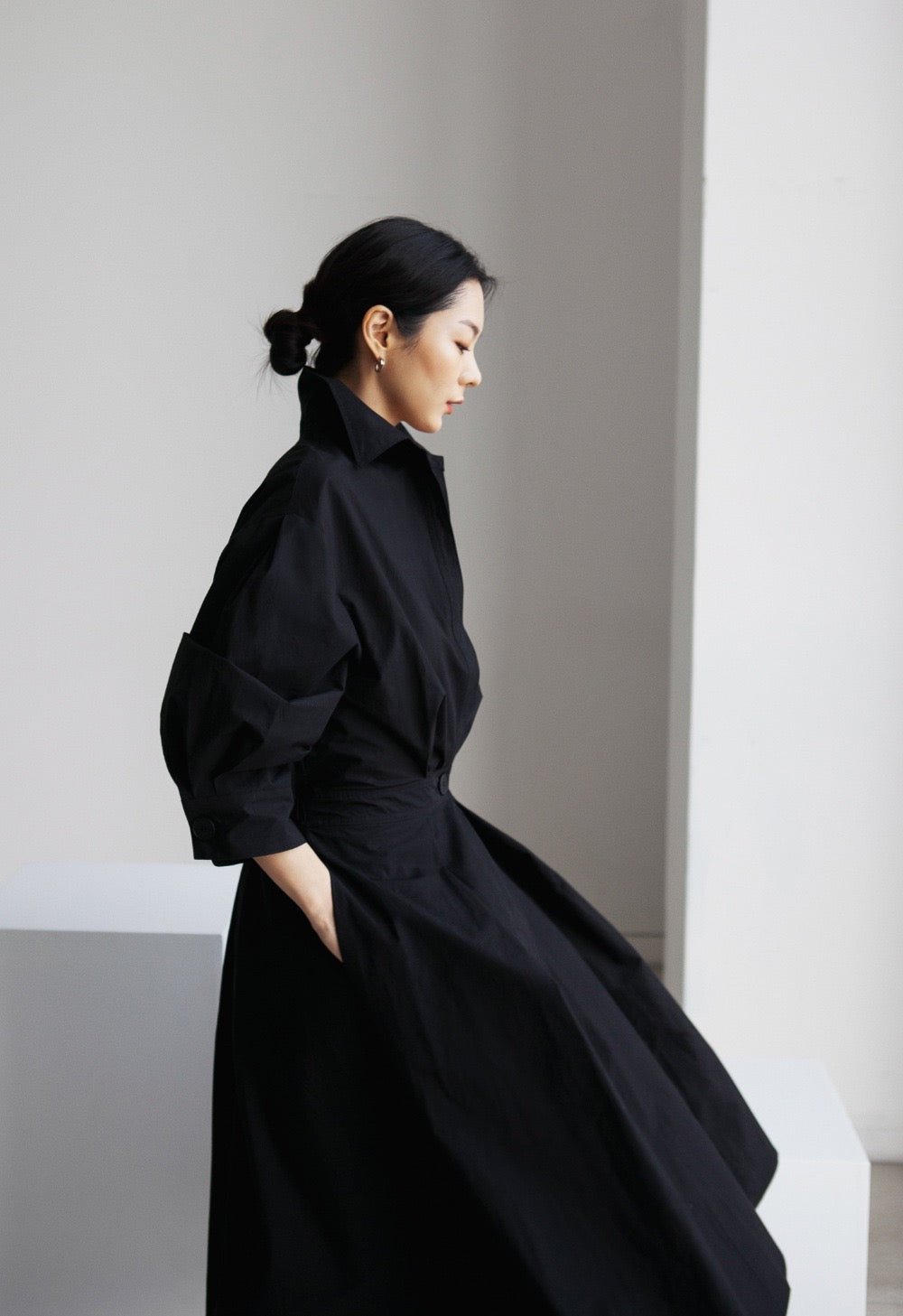 Robe à manches bouffantes avec détails de boutons, 100% coton