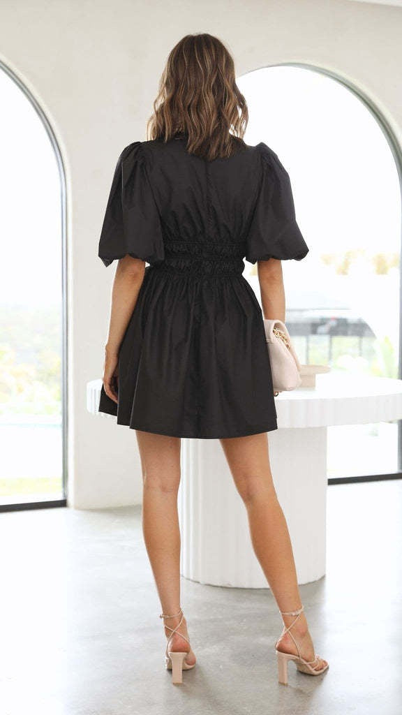Robe à encolure