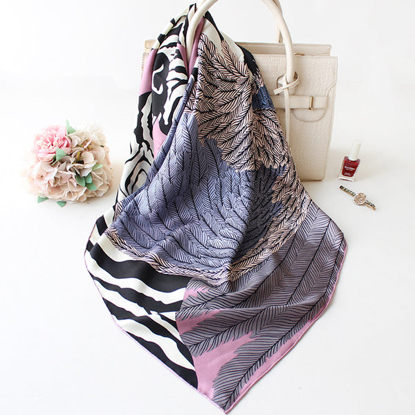 Foulard carré Zebra Print en 100% soie