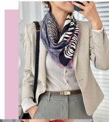 Foulard carré Zebra Print en 100% soie