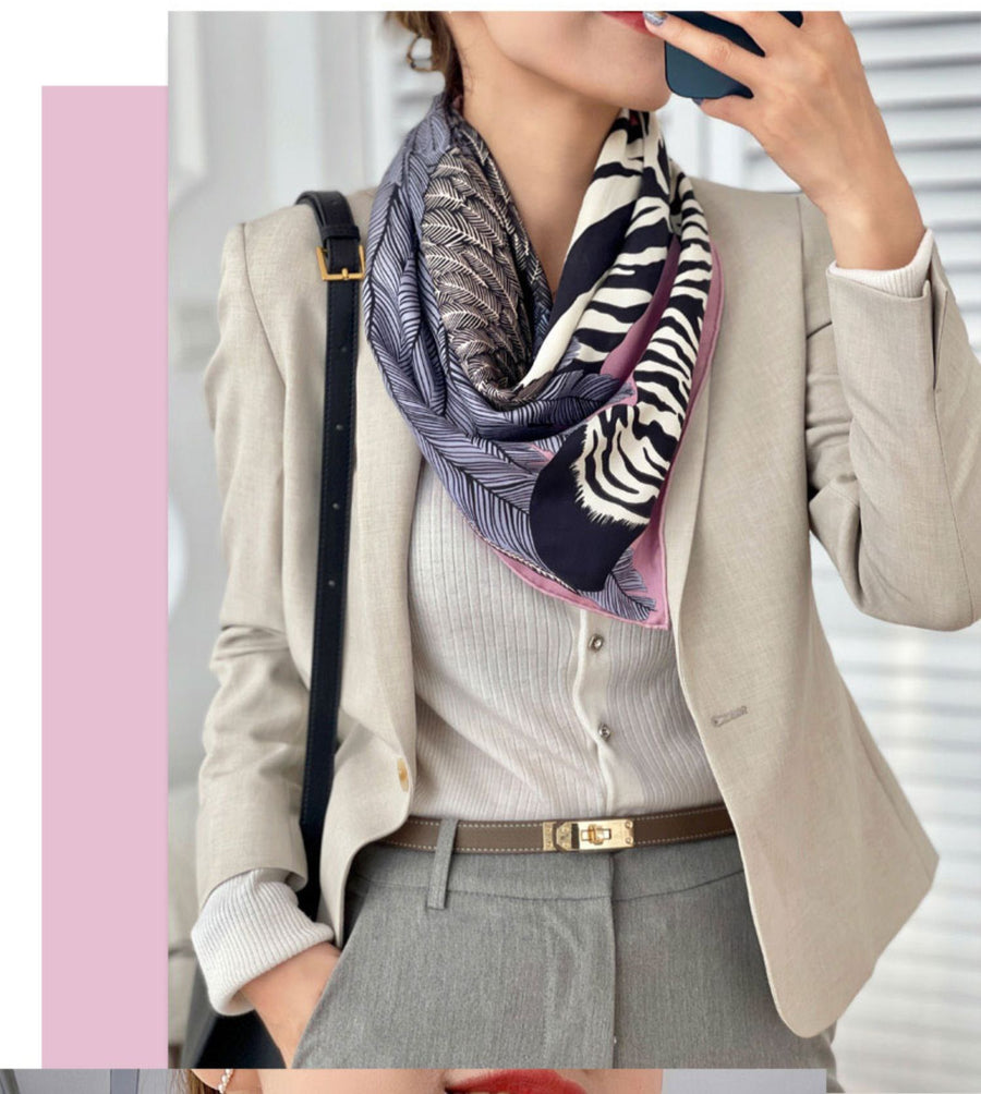 Foulard carré Zebra Print en 100% soie