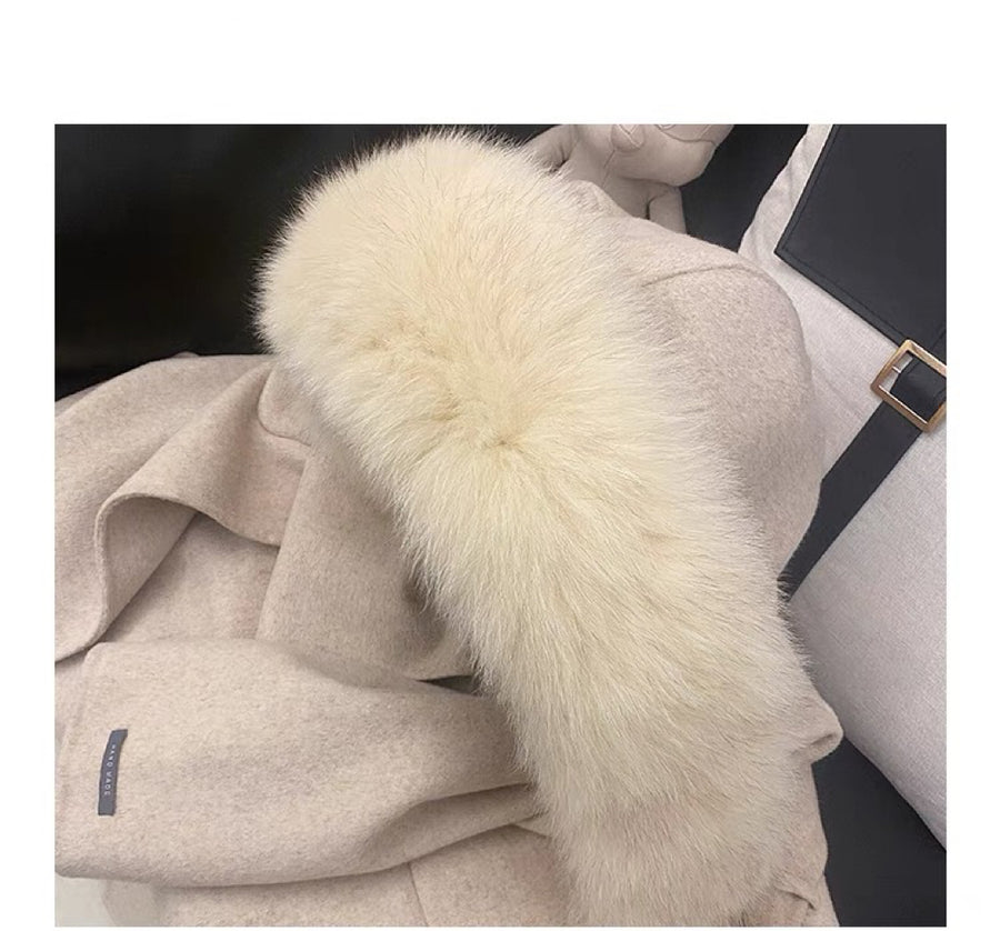 Manteau élégant en laine avec col en fourrure volumineux