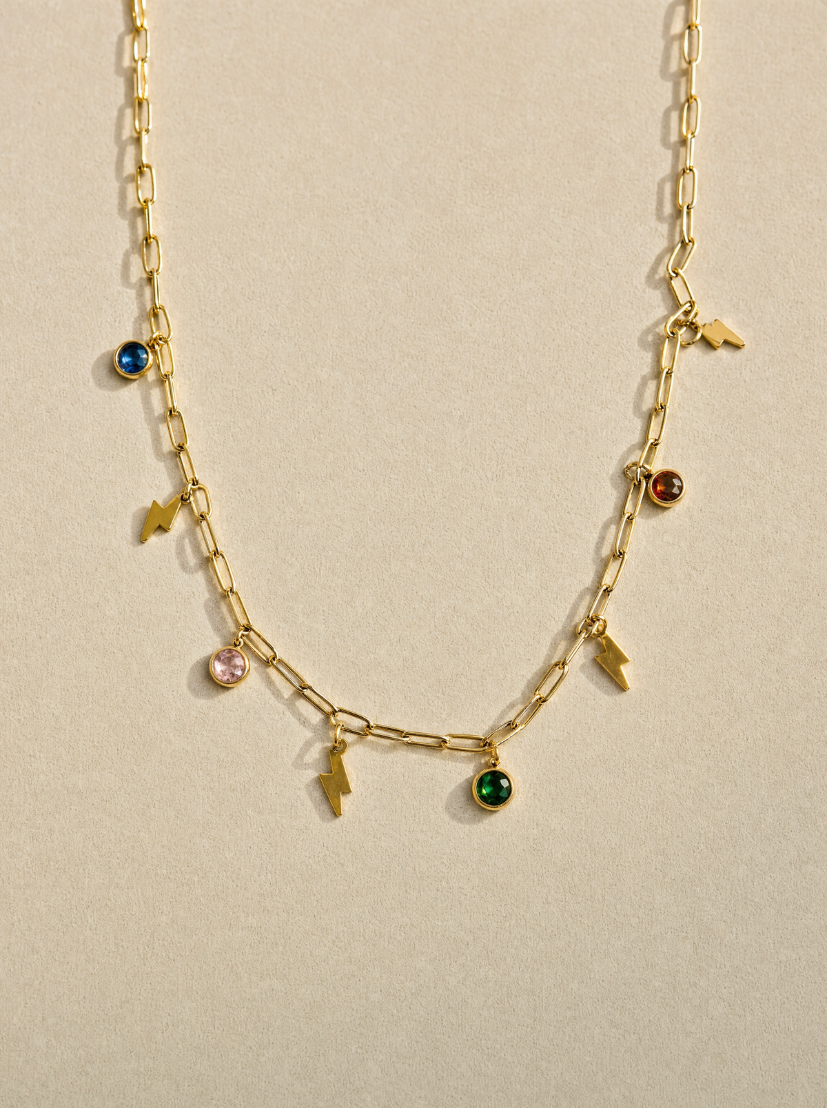 Collier éclairs et pierres colorées