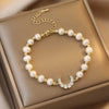 Moon bracelet en perle naturelle