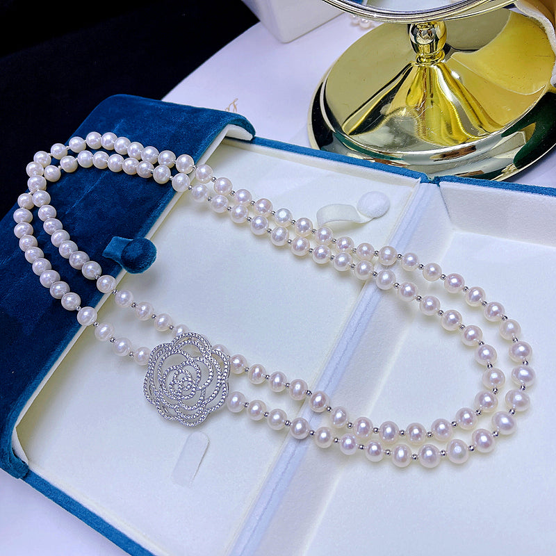 Collier Camélia à Perles d'Eau Douce