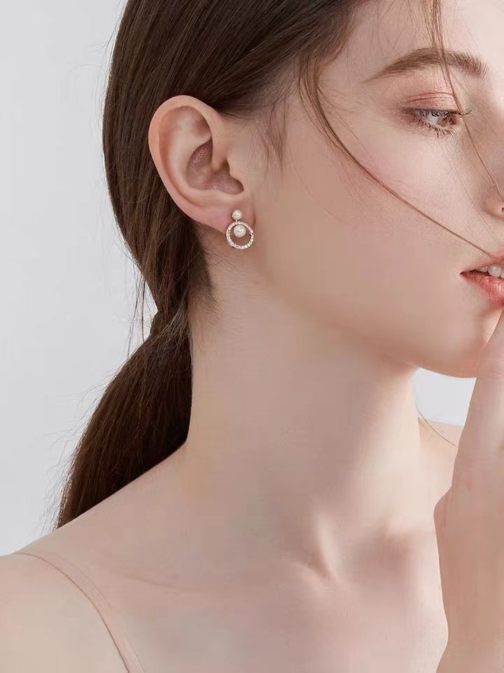 Boucle d'oreille cercle de perle d'eau douce