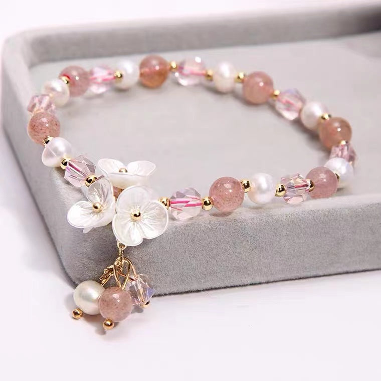 Bracelet de fleur de papillon de quartz de perle rose