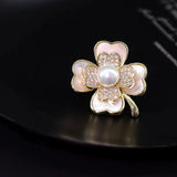 Broche fleur en nacre