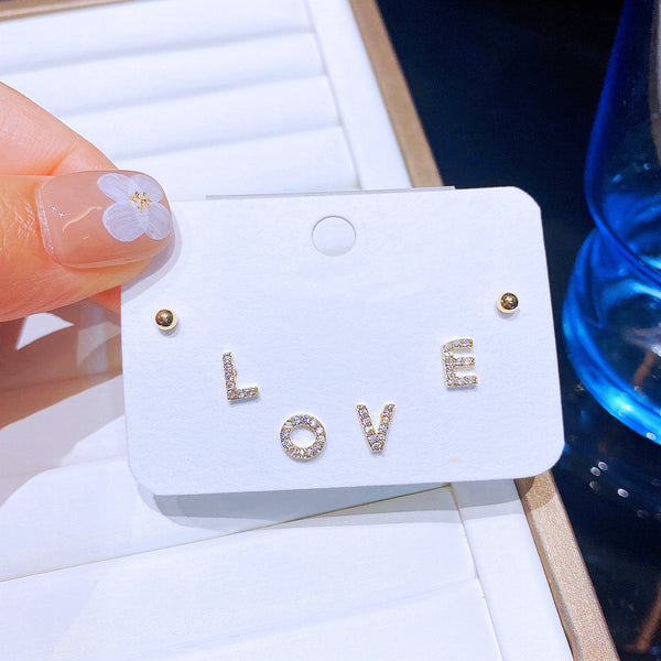 Clous d'oreilles en forme de coeur