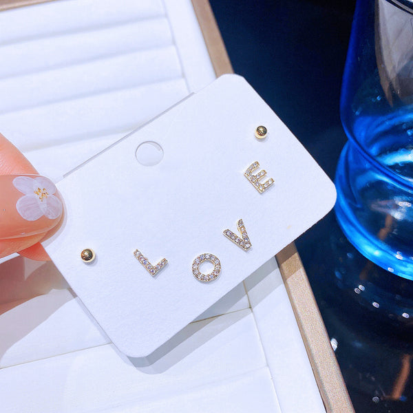 Clous d'oreilles en forme de coeur