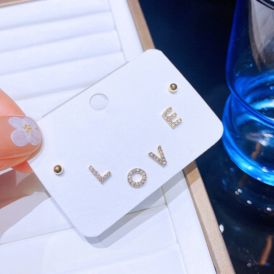 Clous d'oreilles en forme de coeur