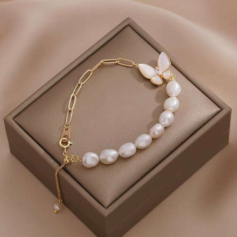 Ensemble papillons en perle naturelle