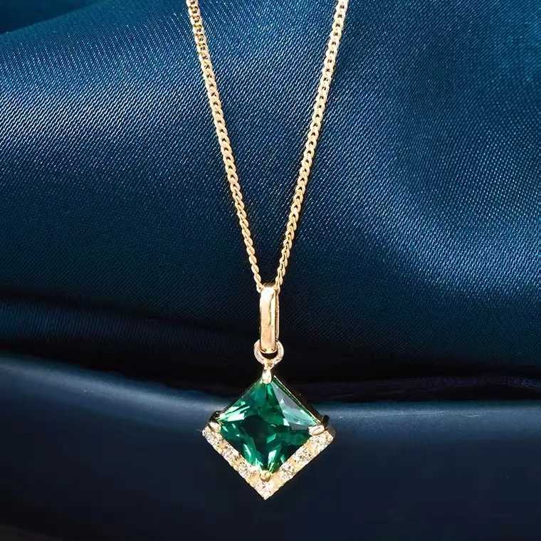 Collier en argent 925 avec zircon vert