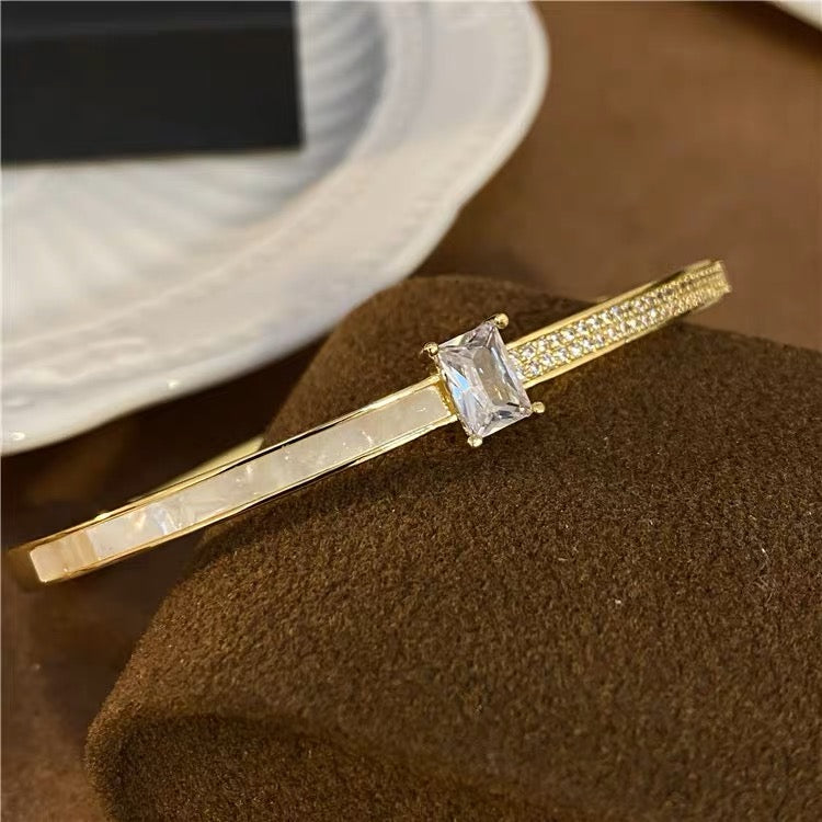 Bracelet Jonc Nacre Gros Diamants
