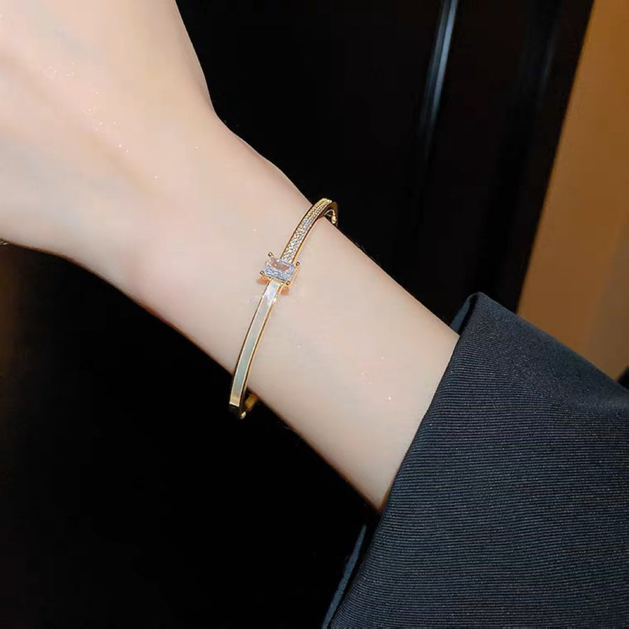 ✨ Grand Bracelet Jonc en Nacre – Élégance Naturelle au Quotidien