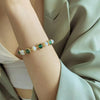 Bracelet avec de L'agate verte translucide