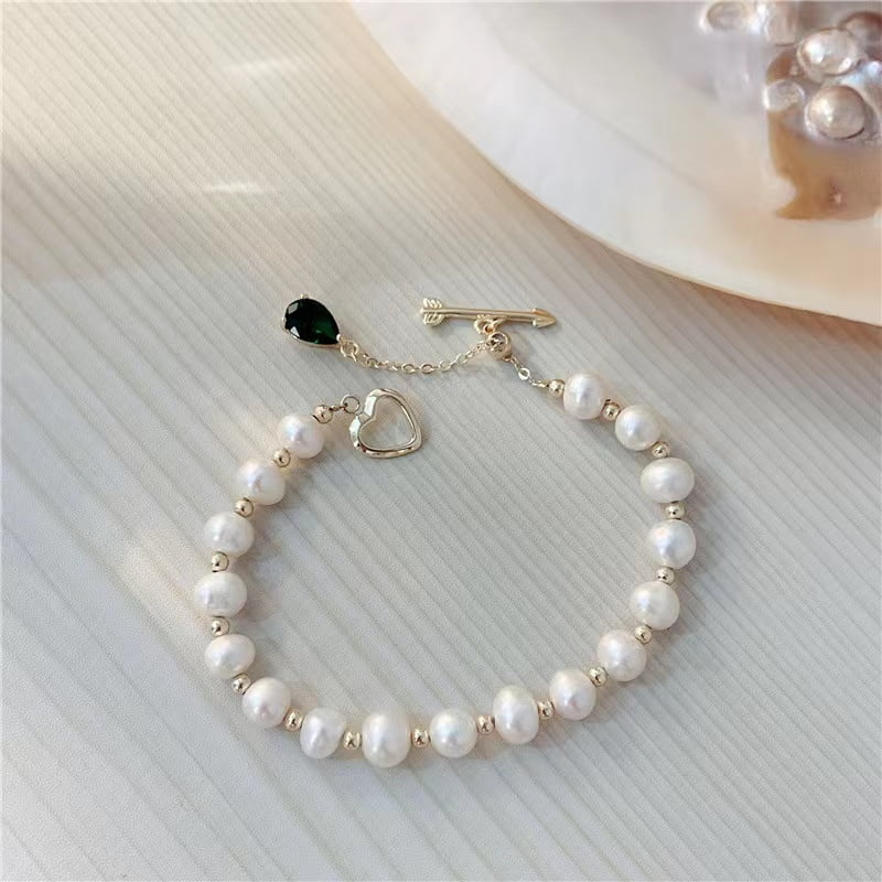 Bracelet en  perles naturelle cœur glamour