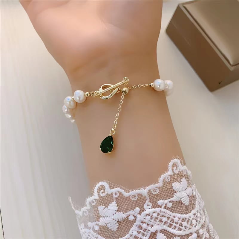 Bracelet en  perles naturelle cœur glamour