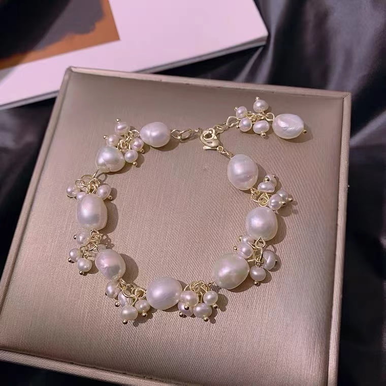 bracelet romantique composé de perles