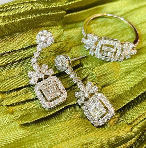 Ensemble de boucles d'oreilles et bague réglable en zircon