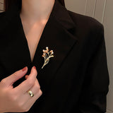Broche bouquet de perles d'eau douce