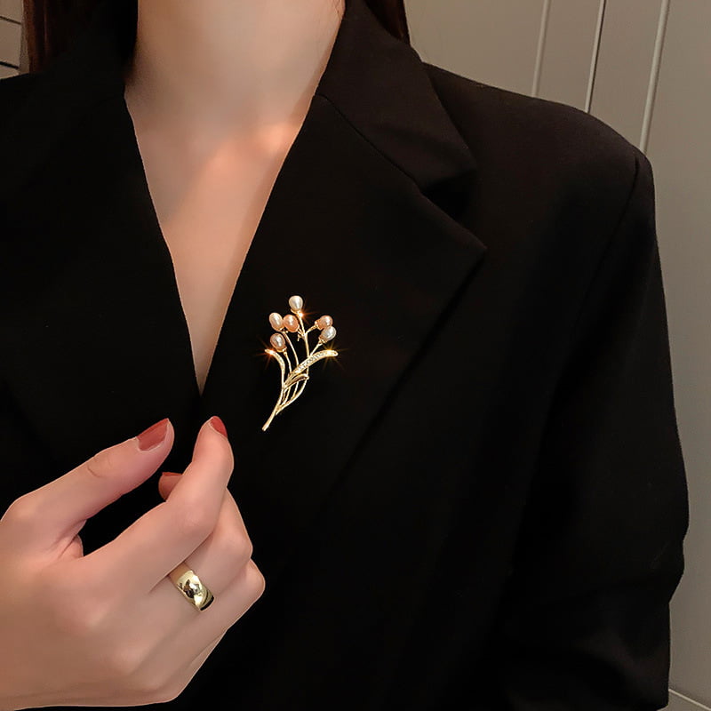 Broche bouquet de perles d'eau douce