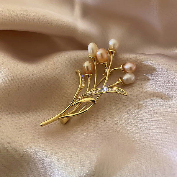 Broche bouquet de perles d'eau douce