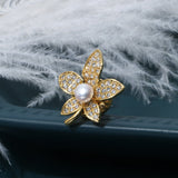Broche perle d'eau douce en érable