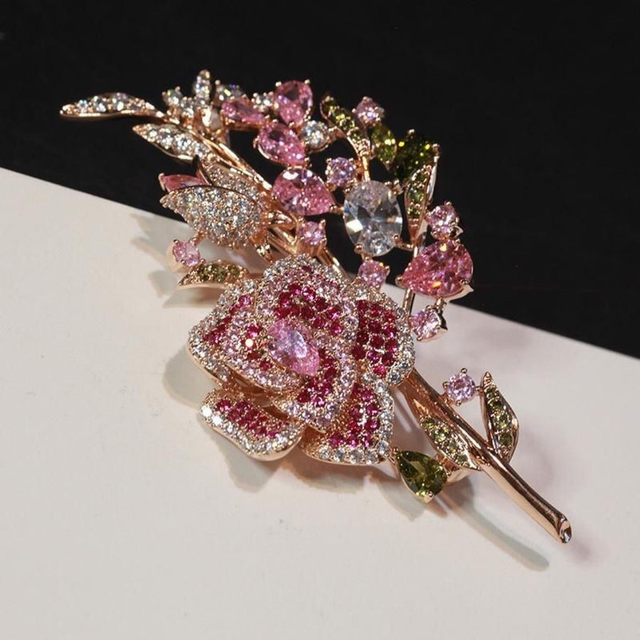 Broche bouquet en zircon rose