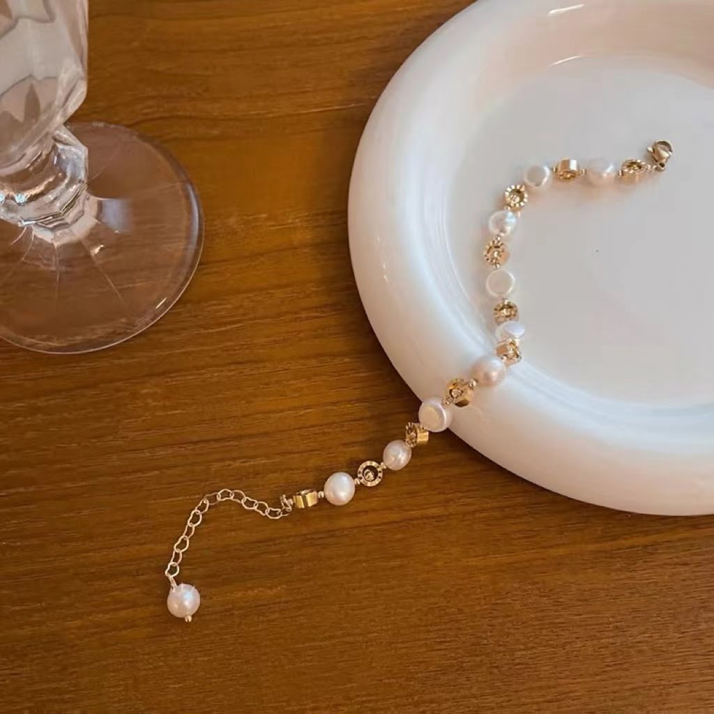 Bracelet cercle de perles d'eau douce