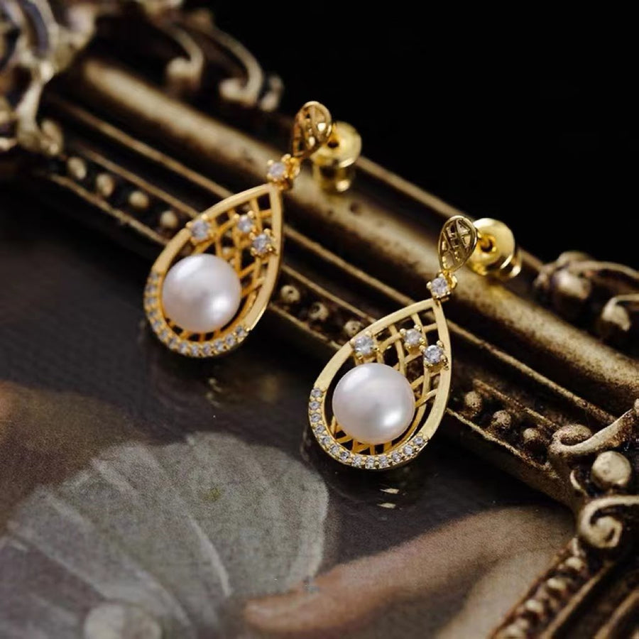 Boucle d'oreille en forme de goutte de perle d'eau douce