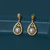 Boucle d'oreille en forme de goutte de perle d'eau douce