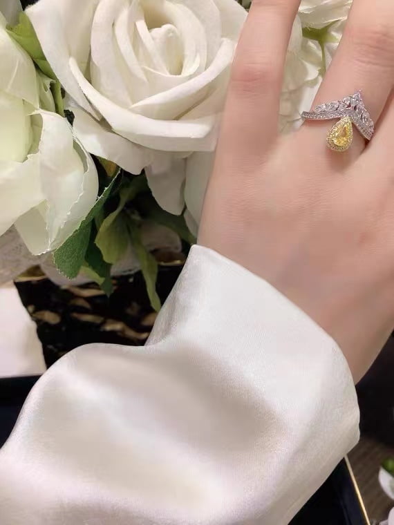 Bague en argent 925 et de pierre zircon citrine
